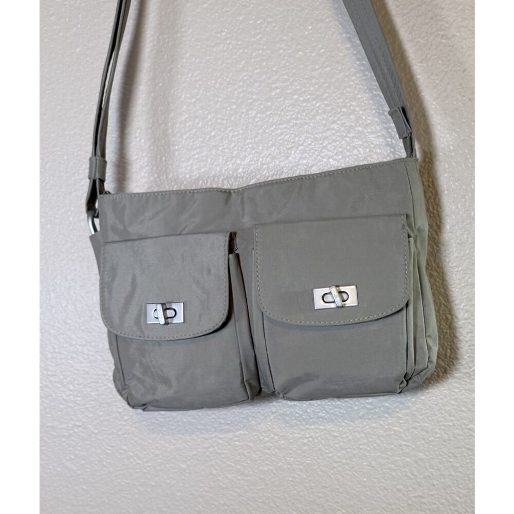 Magellan's Vault Pro Taupe Multi Pocket Crossbody Bag Pewter RFID Travel
